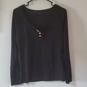 Long sleeved black v-neck shirt